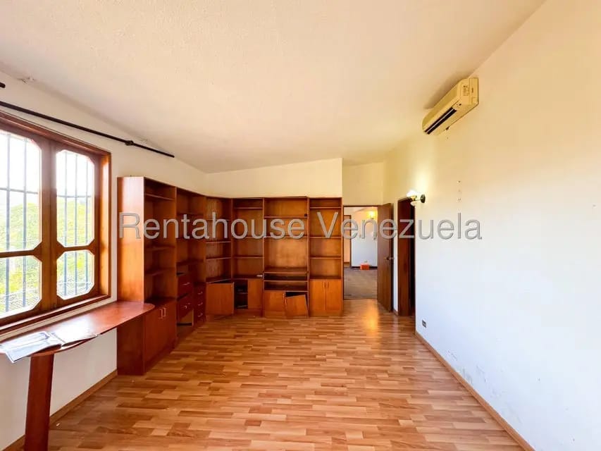 Casa (Duplex) en Venta en Valle Arriba, Distrito Metropolitano - 56