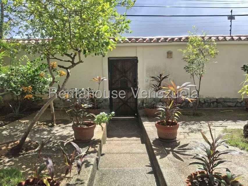 Casa (Duplex) en Venta en Playa El Agua, Nueva Esparta - 2