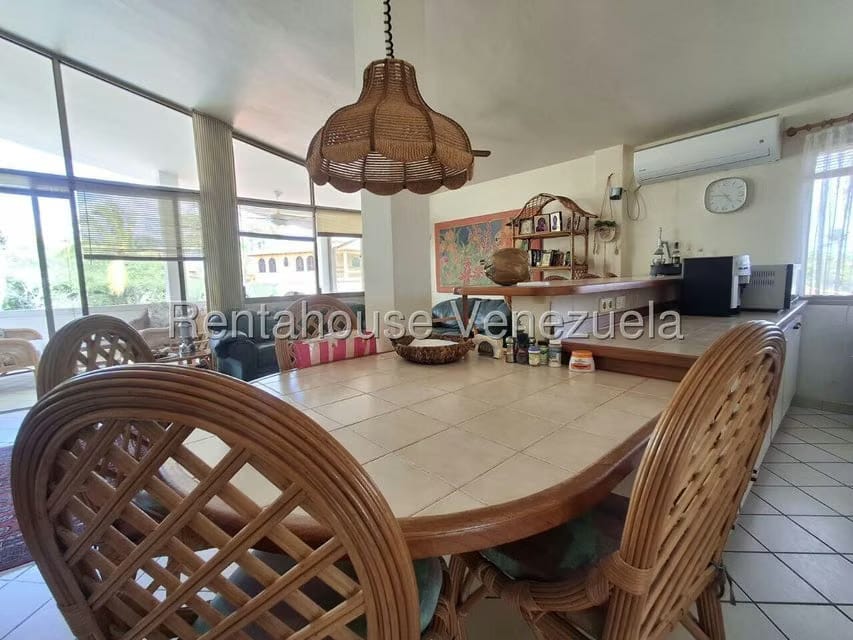 Casa (Duplex) en Venta en Playa El Agua, Nueva Esparta - 11