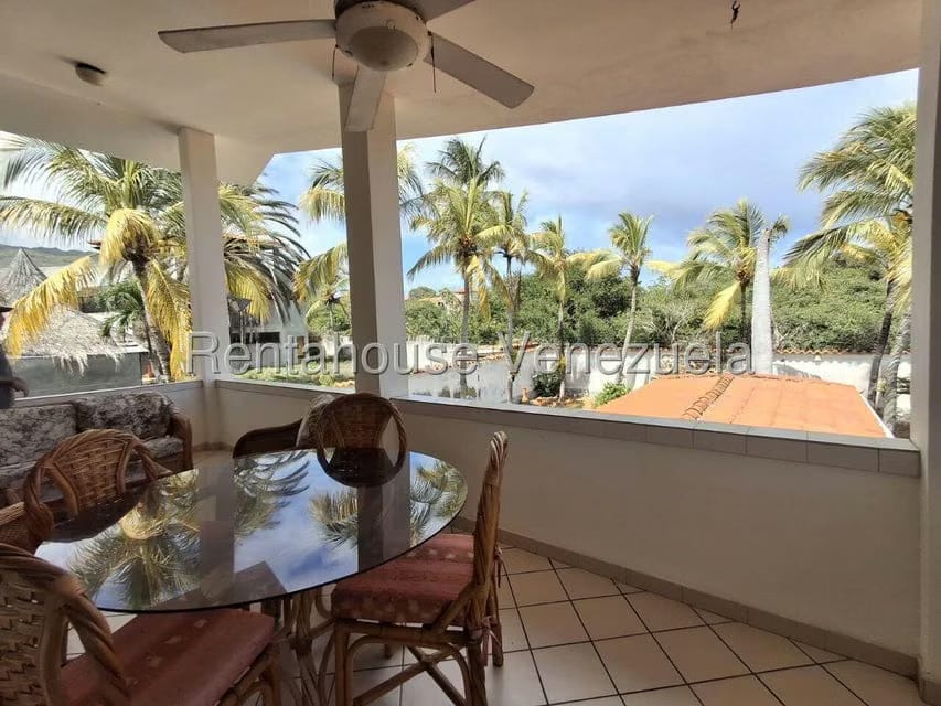 Casa (Duplex) en Venta en Playa El Agua, Nueva Esparta - 14