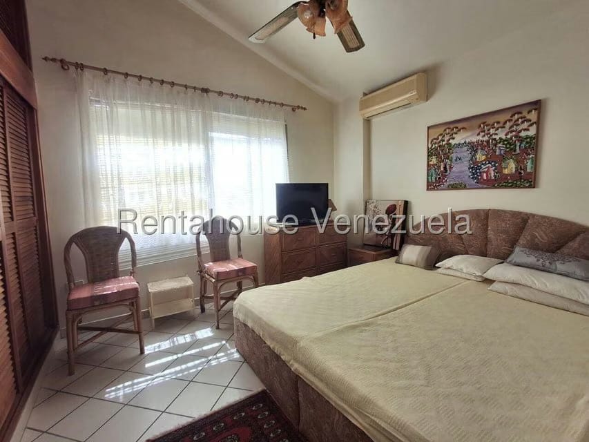 Casa (Duplex) en Venta en Playa El Agua, Nueva Esparta - 27