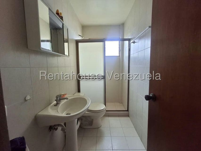 Casa (Duplex) en Venta en Playa El Agua, Nueva Esparta - 32