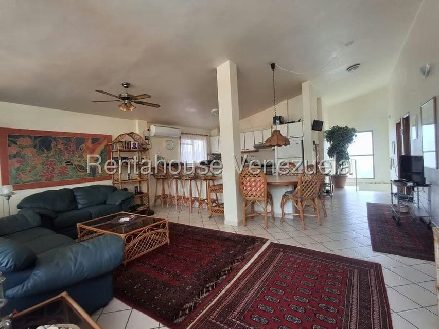 Casa (Duplex) en Venta en Playa El Agua, Nueva Esparta - 10