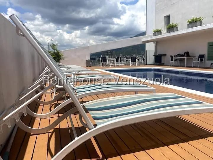 Apartamento (1 Nivel) en Alquiler en Santa Eduvigis, Distrito Metropolitano - 11