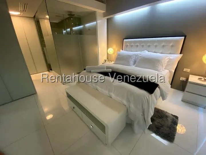 Apartamento (1 Nivel) en Alquiler en Santa Eduvigis, Distrito Metropolitano - 6