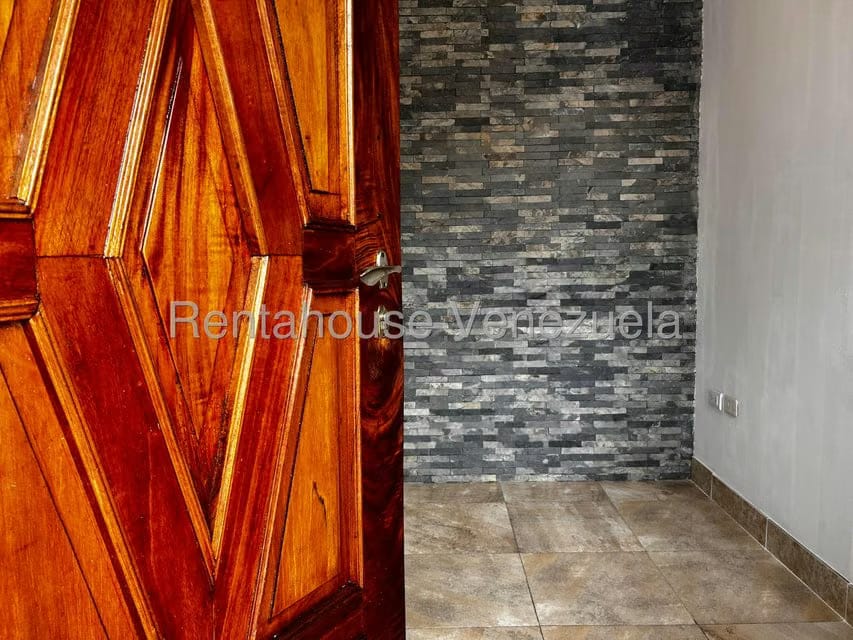 Comercial (Local Comercial) en Alquiler en El Hatillo, Distrito Metropolitano - 4