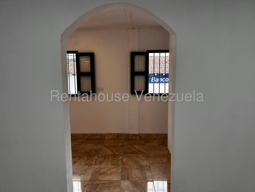 Comercial (Local Comercial) en Alquiler en El Hatillo, Distrito Metropolitano - 8