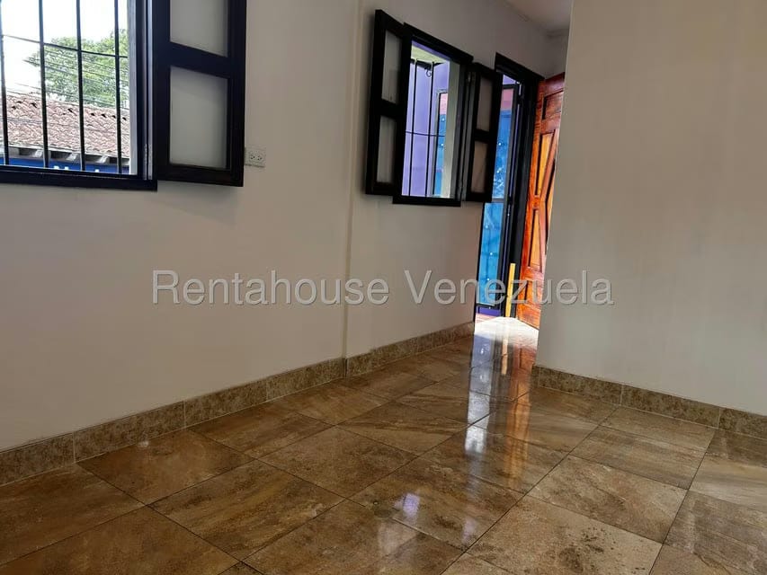 Comercial (Local Comercial) en Alquiler en El Hatillo, Distrito Metropolitano - 10