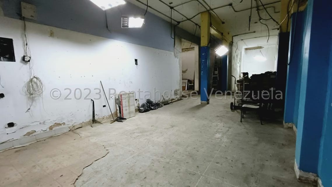 Comercial (Edificio) en Venta en Parroquia La Candelaria, Distrito Metropolitano - 3
