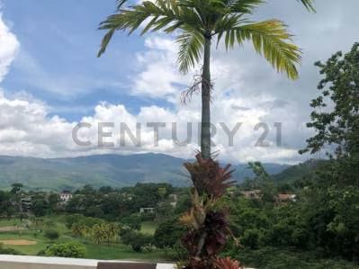 En venta Espectacular y lujoso apartamento en Altos de Guataparo - 6