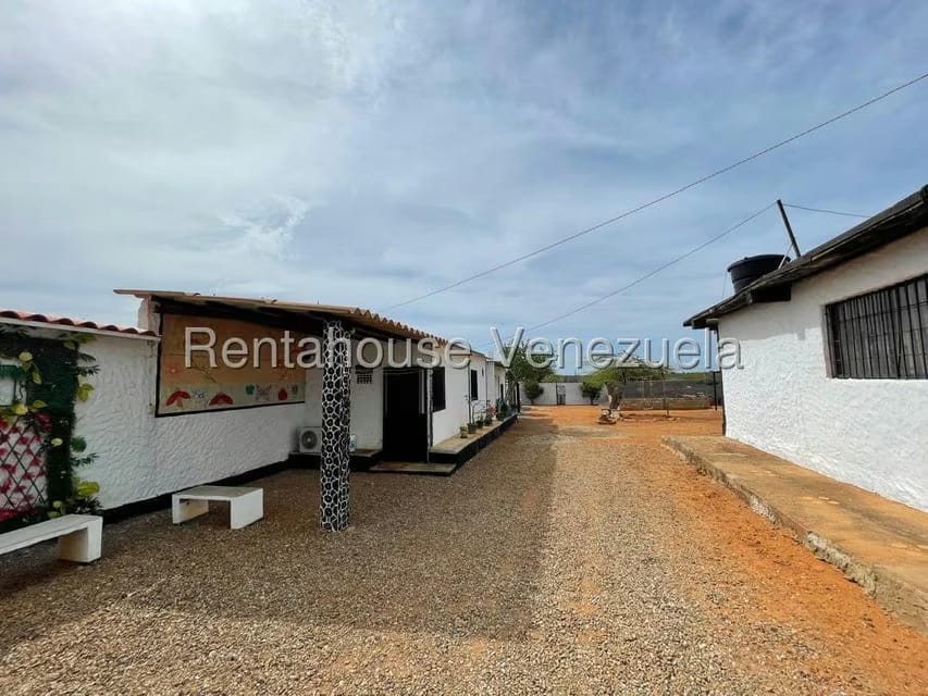 Comercial (Local Comercial) en Venta en Pueblo Nuevo, Falcon - 36