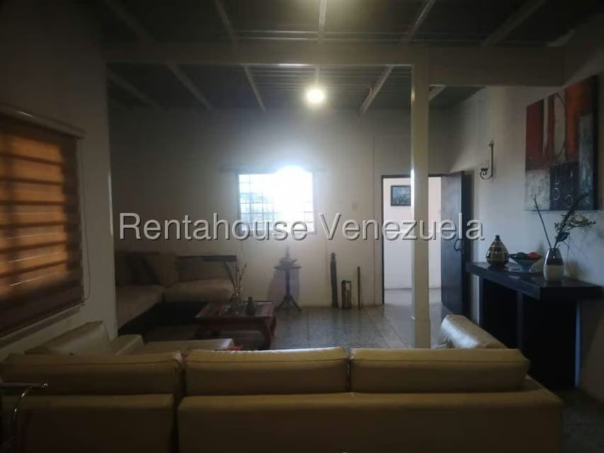Comercial (Edificio) en Venta en Parroquia Concepcion, Lara - 29