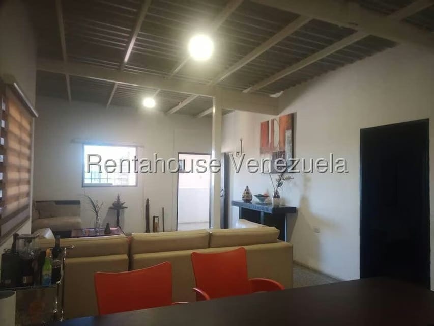 Comercial (Edificio) en Venta en Parroquia Concepcion, Lara - 30