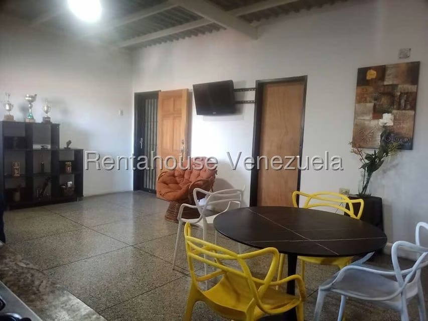 Comercial (Edificio) en Venta en Parroquia Concepcion, Lara - 32