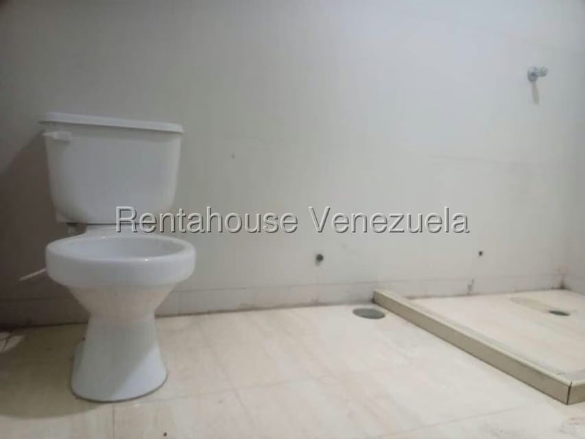 Comercial (Edificio) en Venta en Parroquia Concepcion, Lara - 58