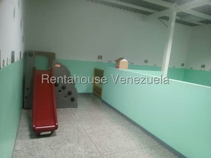 Comercial (Edificio) en Venta en Parroquia Concepcion, Lara - 60