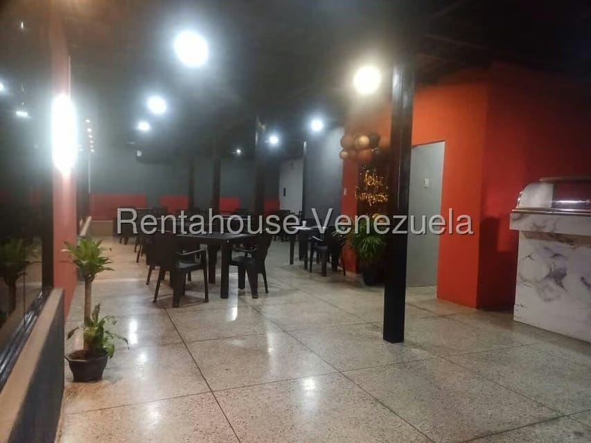 Comercial (Edificio) en Venta en Parroquia Concepcion, Lara - 7