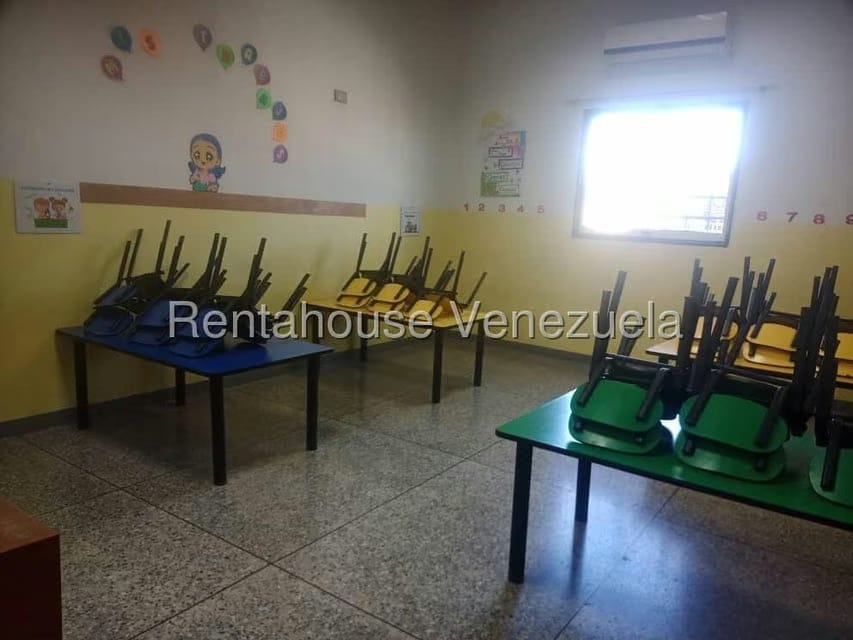Comercial (Edificio) en Venta en Parroquia Concepcion, Lara - 65