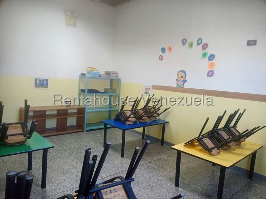 Comercial (Edificio) en Venta en Parroquia Concepcion, Lara - 66