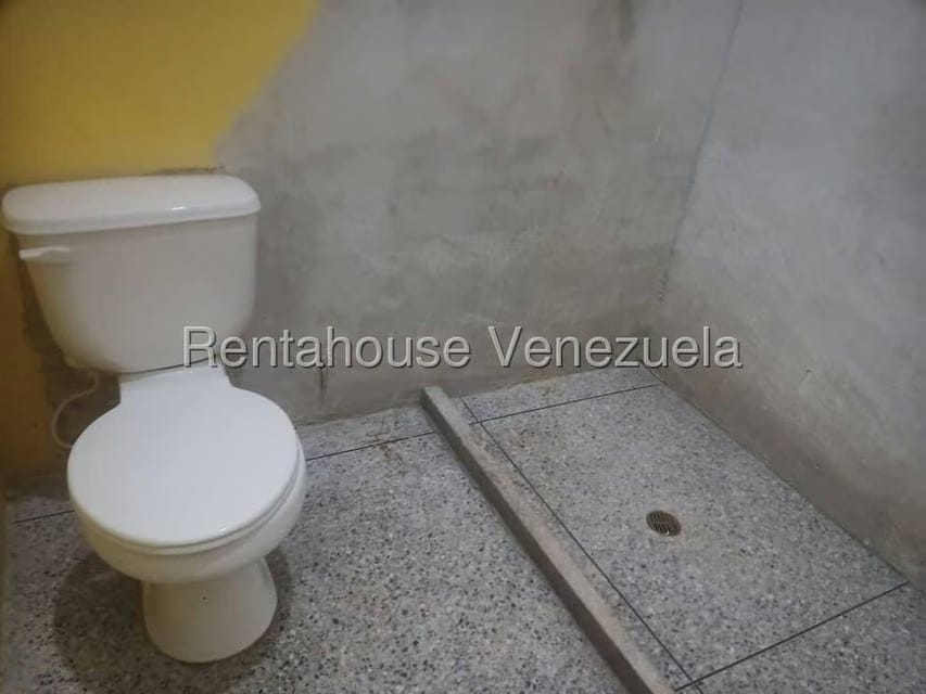 Comercial (Edificio) en Venta en Parroquia Concepcion, Lara - 71