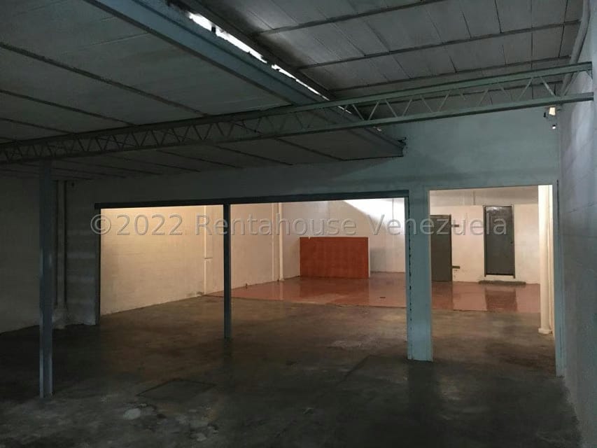 Comercial (Galpon - Deposito) en Alquiler en Parroquia Altagracia, Distrito Metropolitano - 2