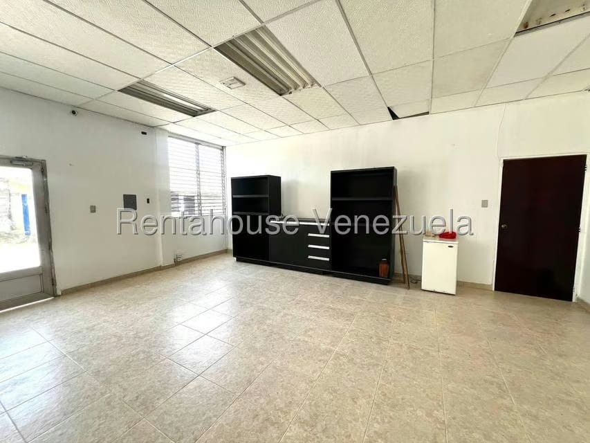 Comercial (Local Comercial) en Alquiler en Zona Industrial 1, Lara - 5