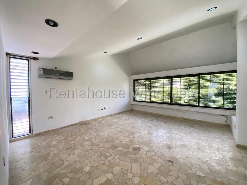 Casa (Duplex) en Venta en El Peñon, Distrito Metropolitano - 21