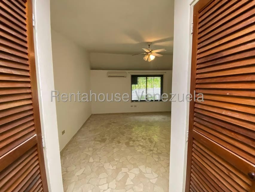 Casa (Duplex) en Venta en El Peñon, Distrito Metropolitano - 27