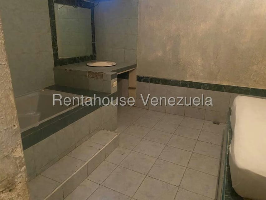 Comercial (Edificio) en Venta en Parroquia La Candelaria, Distrito Metropolitano - 13