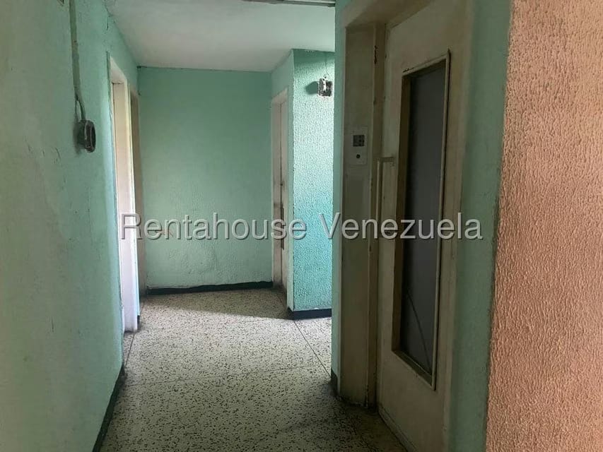Comercial (Edificio) en Venta en Parroquia La Candelaria, Distrito Metropolitano - 17