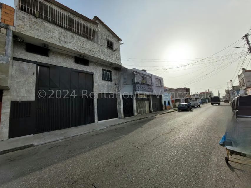 Comercial (Local Comercial) en Venta en Centro, Lara - 2