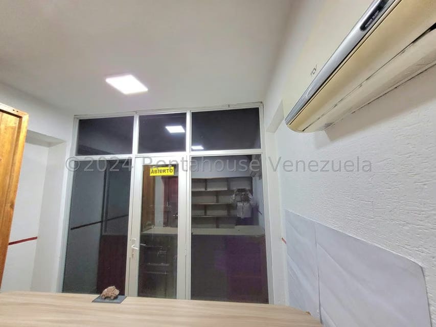 Comercial (Local Comercial) en Venta en Centro, Lara - 18
