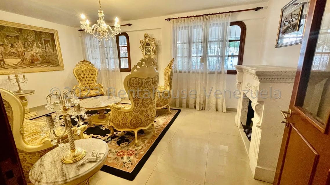 Casa (Multipes Niveles) en Venta en Santa Paula, Distrito Metropolitano - 19