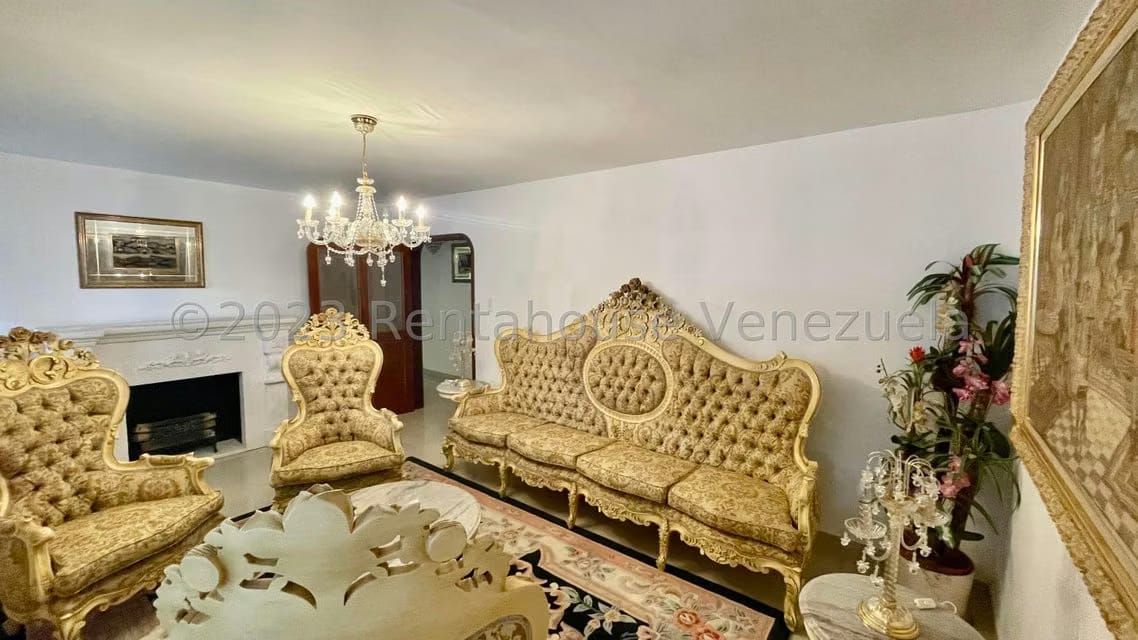 Casa (Multipes Niveles) en Venta en Santa Paula, Distrito Metropolitano - 20