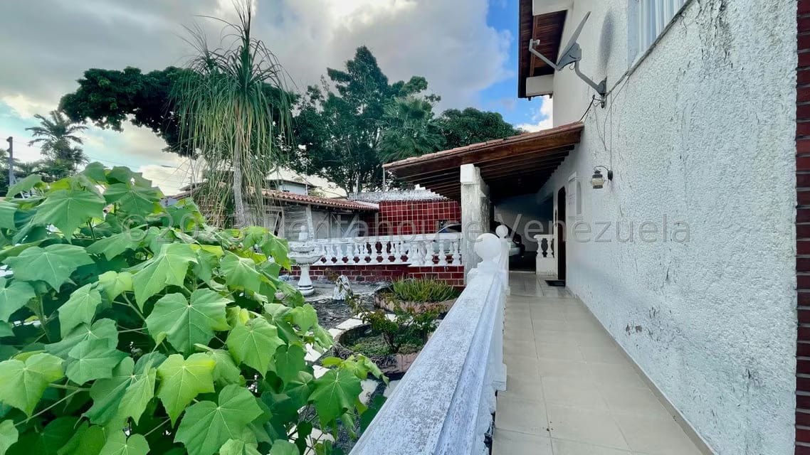 Casa (Multipes Niveles) en Venta en Santa Paula, Distrito Metropolitano - 3