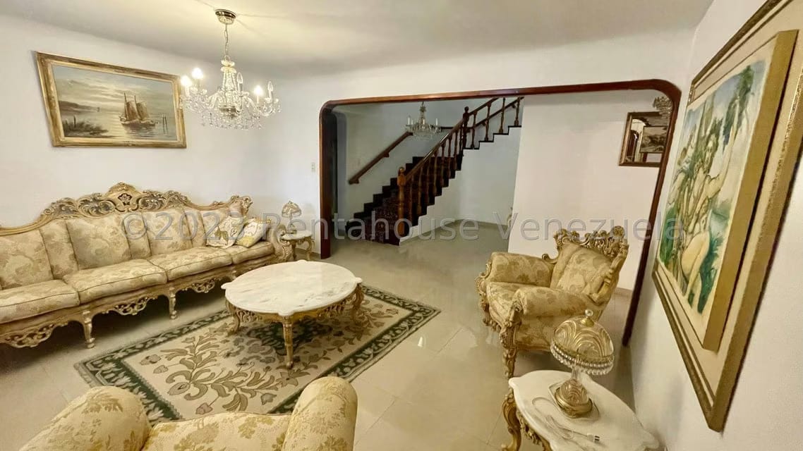 Casa (Multipes Niveles) en Venta en Santa Paula, Distrito Metropolitano - 22
