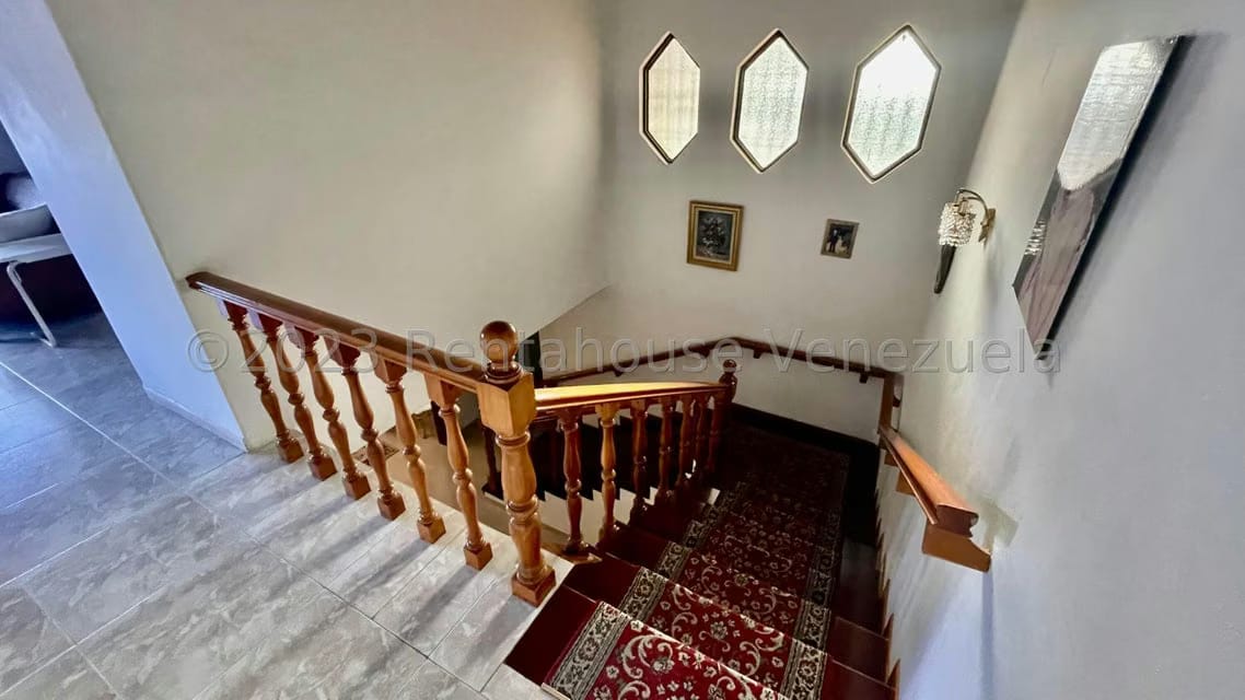 Casa (Multipes Niveles) en Venta en Santa Paula, Distrito Metropolitano - 27