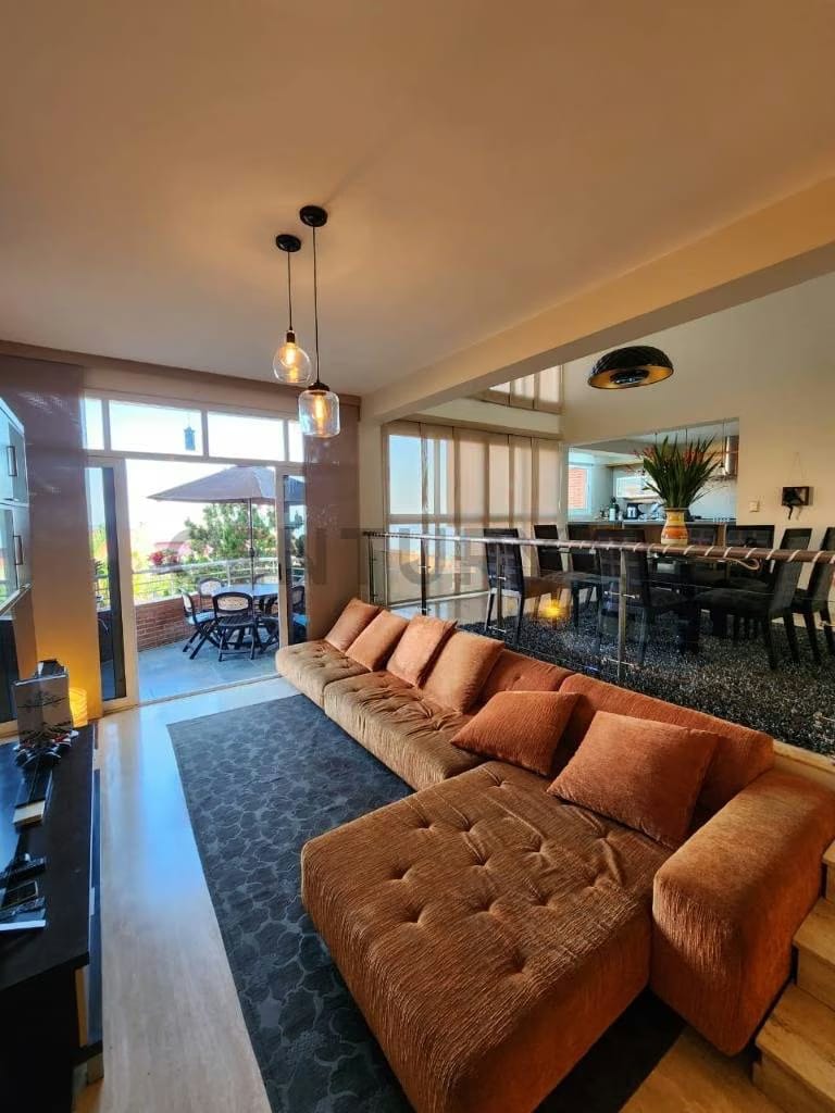 Townhouse, En Venta Ubicado En Villas De Loma Linda - 6