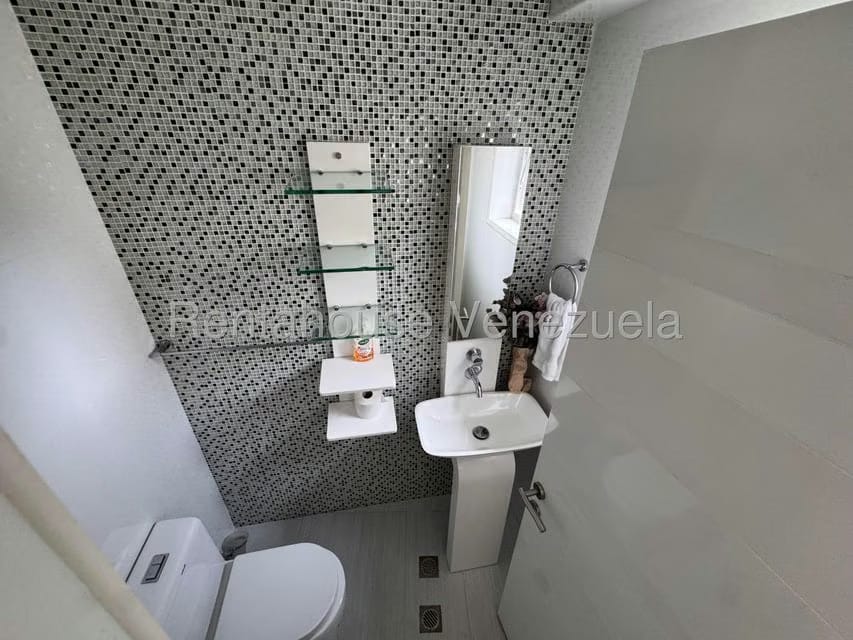 Apartamento (1 Nivel) en Venta en Las Mesetas de Santa Rosa de Lima, Distrito Metropolitano - 15