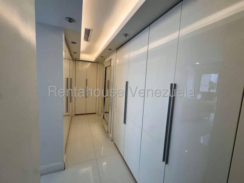 Apartamento (1 Nivel) en Venta en Las Mesetas de Santa Rosa de Lima, Distrito Metropolitano - 35