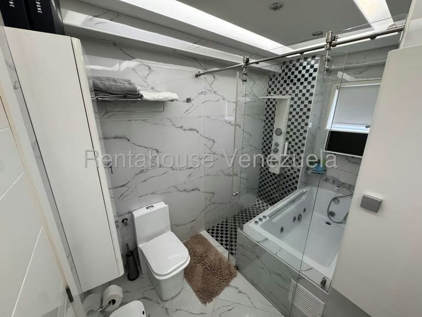 Apartamento (1 Nivel) en Venta en Las Mesetas de Santa Rosa de Lima, Distrito Metropolitano - 39