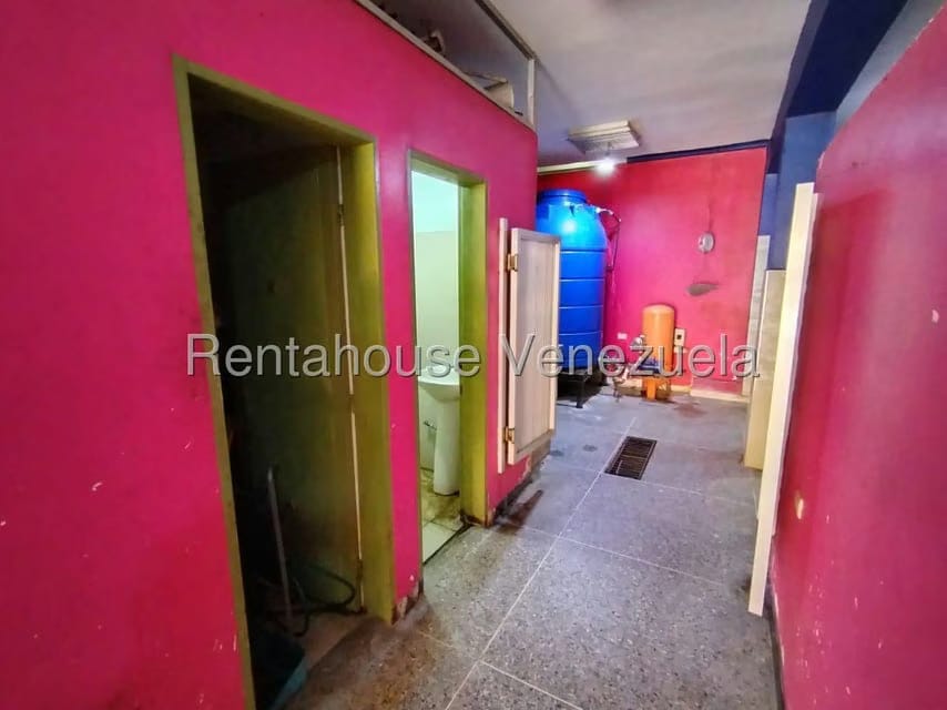 Comercial (Local Comercial) en Alquiler en Parroquia Catedral, Lara - 11