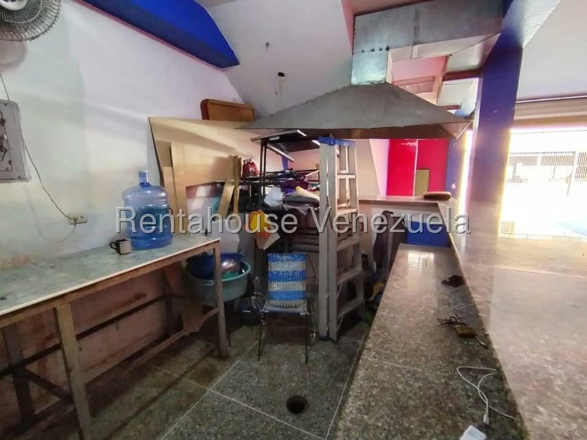 Comercial (Local Comercial) en Alquiler en Parroquia Catedral, Lara - 17