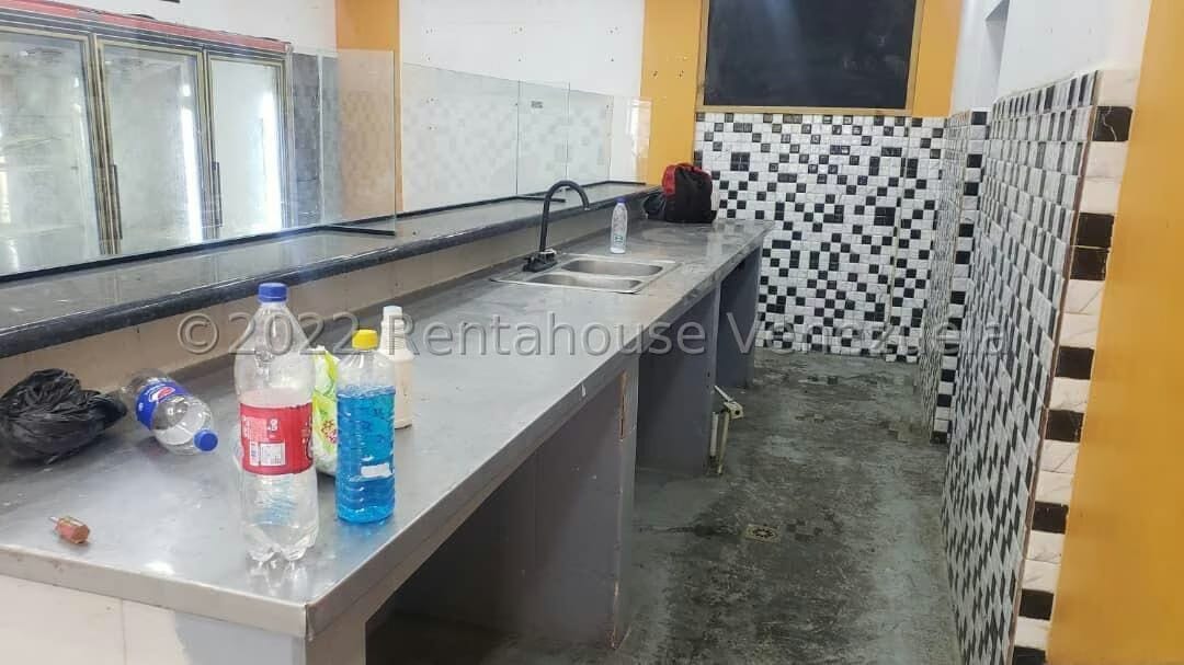 Comercial (Local Comercial) en Venta en Jorge Coll, Nueva Esparta - 5