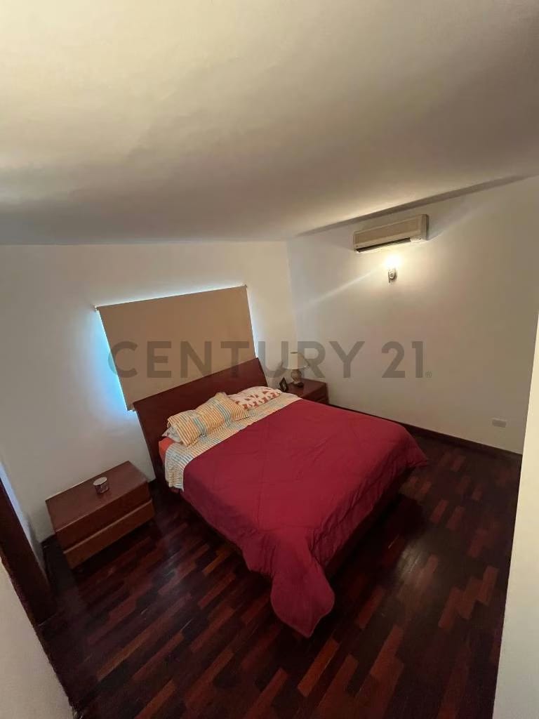 Casa en Venta Prados del este Con piscina, calle cerrada TC - 7
