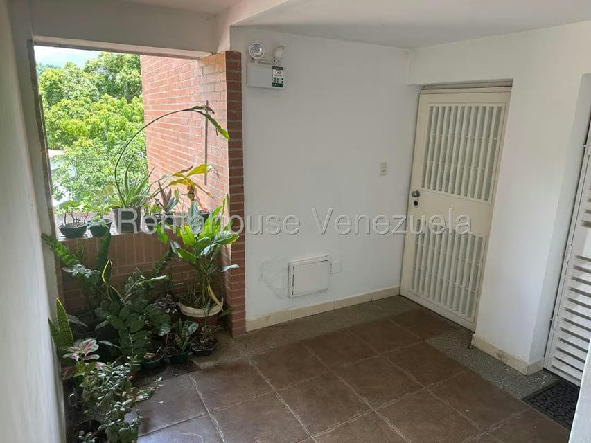 Apartamento (1 Nivel) en Venta en Parque Caiza, Distrito Metropolitano - 3