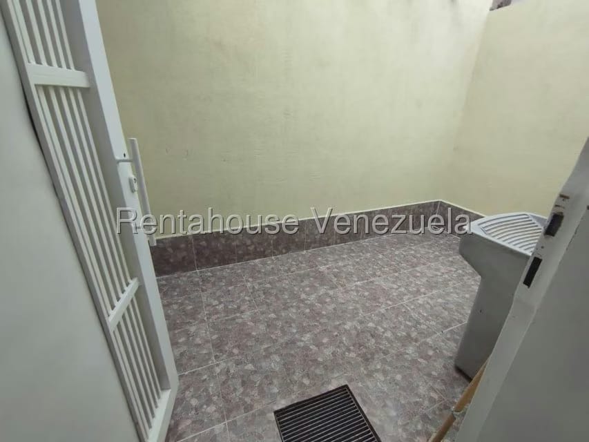 Comercial (Oficina) en Alquiler en Fundalara, Lara - 14
