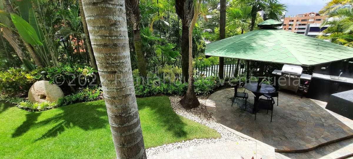 Apartamento (1 Nivel) en Alquiler en Colinas de Valle Arriba, Distrito Metropolitano - 31