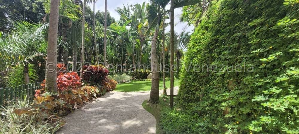 Apartamento (1 Nivel) en Alquiler en Colinas de Valle Arriba, Distrito Metropolitano - 35