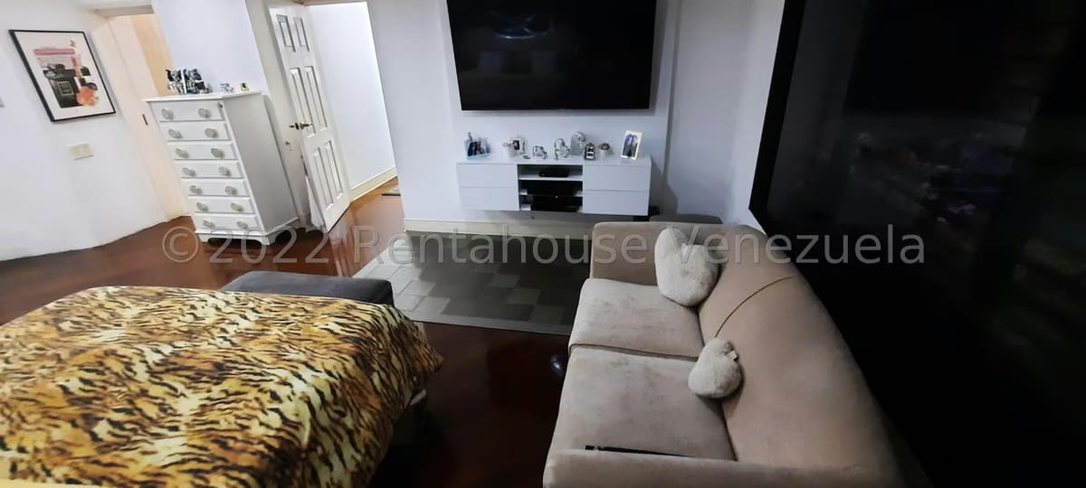 Apartamento (1 Nivel) en Alquiler en Colinas de Valle Arriba, Distrito Metropolitano - 60
